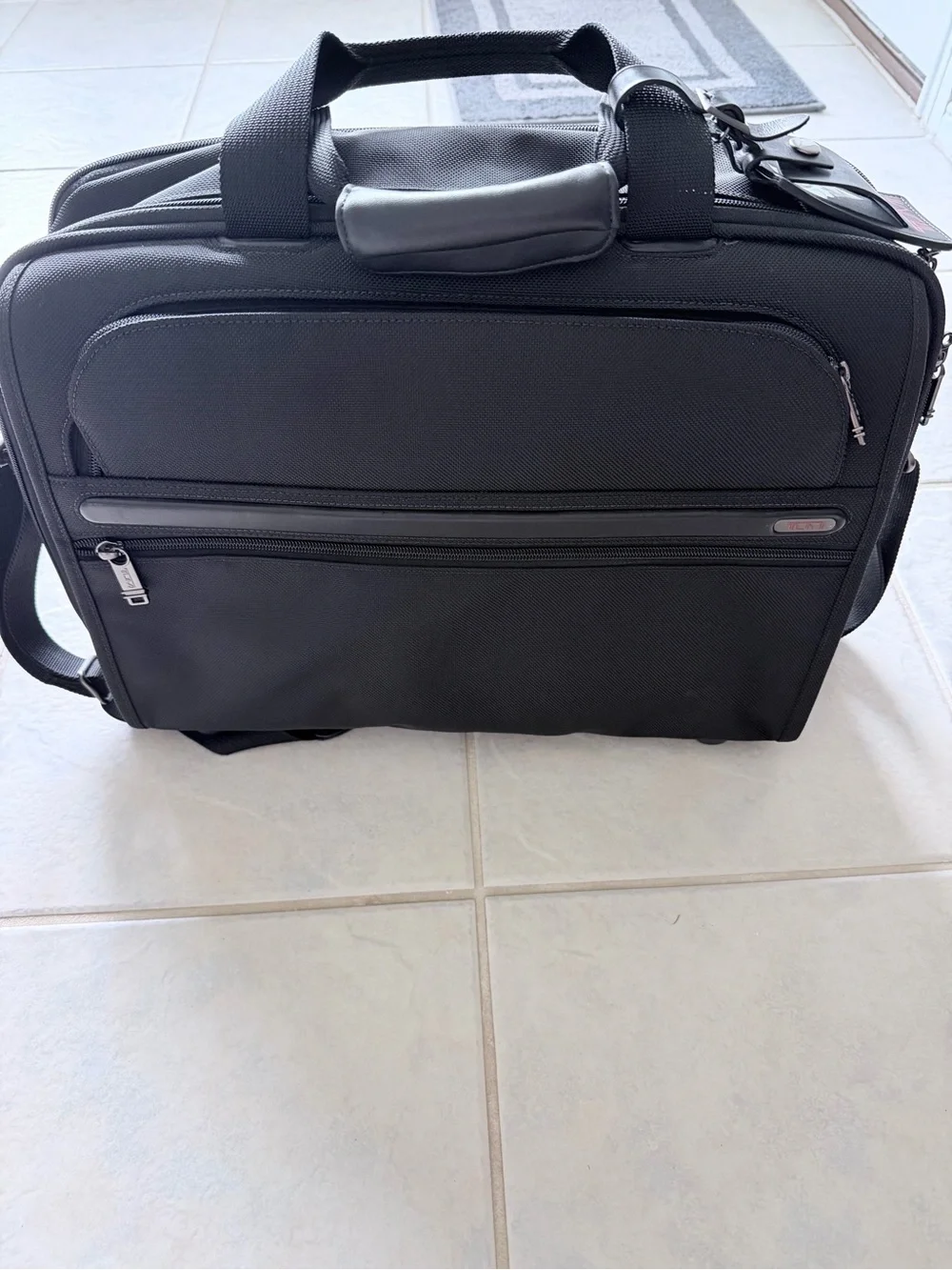 TUMI Alpha 2 T-Pass Expandable Organizer Laptop Briefcase 26145D2 Black Ballisti